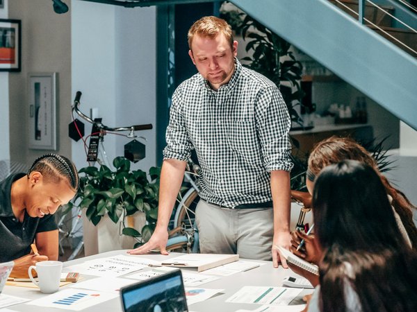 Découvrez l'Impact du Service Client sur la Gestion de Vos Relations avec les Clients